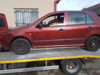 ŠKODA FABIA I 1.2 HTP 40 KW AWY ROZPREDAM NA NAHRADNE DIELI - 2