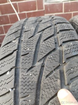 Predám 195/60 r15 - 2