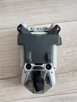 DJI 4 mini pro  fly more combo - 2