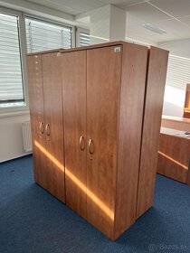 Kancelársky nábytok - skrine - 2