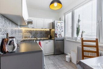 Predám 1 IZBOVÝ BYT, 42m2, LOGGIA, KOŠICE, STARÉ MESTO - 2