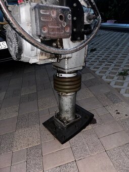Vybračna noha(skokan) Subaru 4.0 - 2