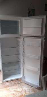 Chladnička s mrazničkou Electrolux CT 280 - málo používaná - 2
