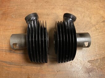 Jawa 350/18 Perak - valce motoru po renovaci - 2