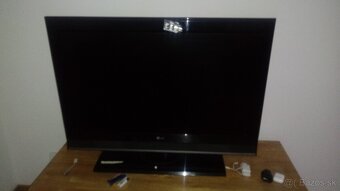 Predam TV LG ( nie smart) - 2