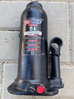 Predám hydraulický zdvihák KS TOOLS s nosnosťou 5 ton - 2