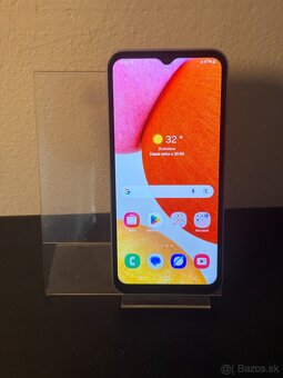 Predám Samsung Galaxy A14 4GBB Rám 64GB Silver Minimálne - 2