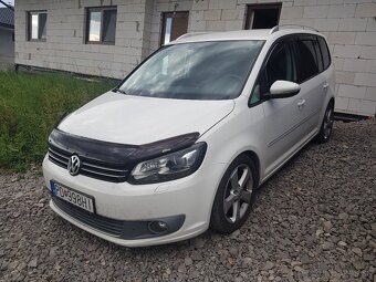 Volkswagen Touran 2.0 TDi Highline - 2