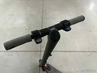 Elektrická kolobežka Ninebot KickScooter LED podsvietená - 2