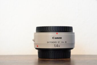 Predám telekonvertor Canon EF 1,4x III - 2