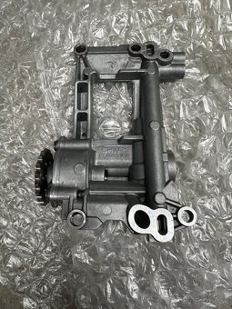 M57N2 306D5 olejové čerpadlo X5 E70 - 2