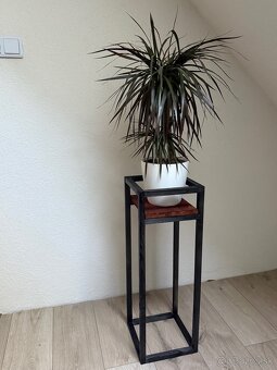 Stojan na kvety ´´ - 2