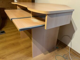 Počítačový/pisací stôl - 2