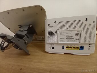 Zyxel NR7130 + router EX3300 (O2) - 2