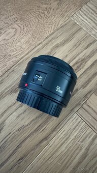 Canon EF 50mm f/1.8 - 2