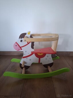 Hojdací koník s opierkou - 2