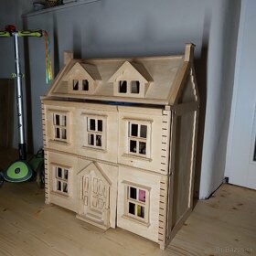 PREDANÉ Luxusný drevený domček pre bábiky - 2