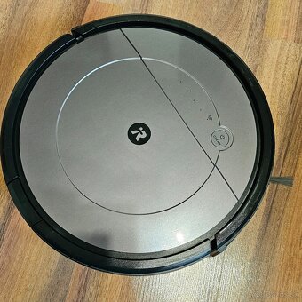 Predám i-Robot Roomba Combo - 2