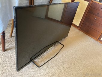 Predam smart televizor Philips - 2
