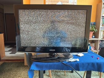 TV Samsung LE32A450 s ovládačom - 2
