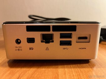 Mini PC Intel NUC - 2