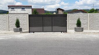 MEGAVÝPREDAJ BETÓNOVÝCH PLOTOV - 2