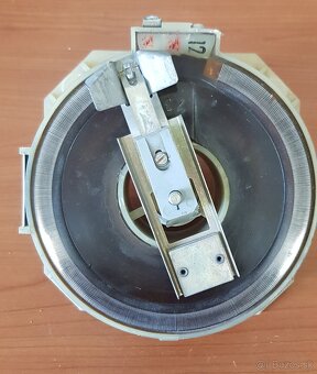 Regulovatelný transformátor 1-250V/4A - 2
