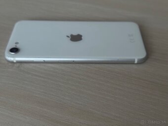 Predám iPhone SE 2020 64GB White - 2