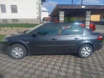 Renault Megane sedan 1,6 benzín - rok 2005 - 2