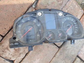 Predam VW PASSAT B6 BENZINOVE BUDIKY - 2