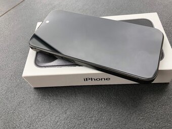 Iphone 15 pro 256 GB Black Titanium Kupeny v orange 3/2024 - 2