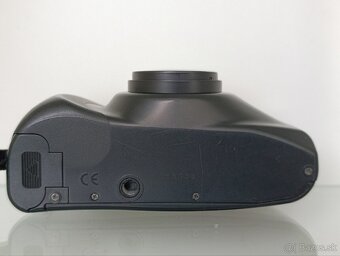 Yashica Zoomate - 2