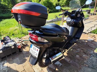 Suzuki burgman 125 - 2