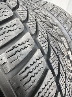 Zimne pneu DUNLOP SP WINTER SPORT 4D 205/45 r17 - 2