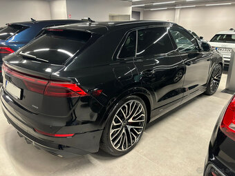 Audi Q8 50 TDI , S line Sport plus , Matrix , 23" nové - 2