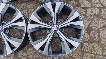 5x112 R18 --- ŠKODA KAROQ (SEAT ATECA) - 2