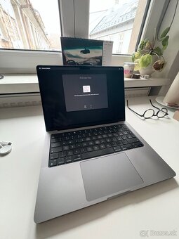 Predám MacBook Pro M1 Pro '14 - 2