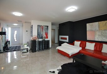 TOP PONUKA - Luxusný, zariadený, slnečný rodinný dom v - 2