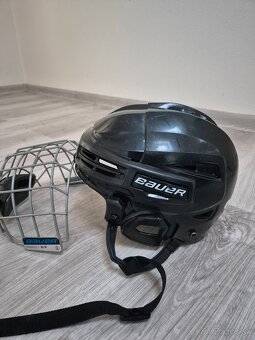 Hokejova prilba Bauer - 2