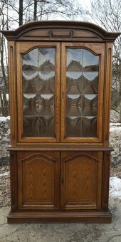 Rustikálna masivná vitrína - 2