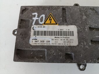 RJ xenonu passatCC 1307329120 70€ - 2