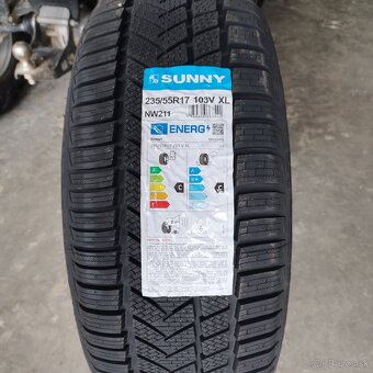 Zimné pneumatiky 235/55 R17 - 2