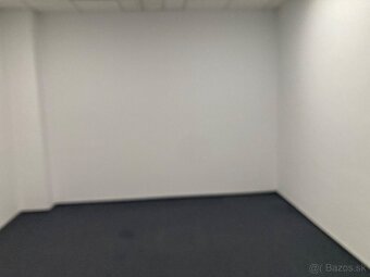 Centrum Čadce budova Sporiteľne - 2