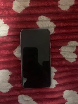 Predám iPhone 11 - 2