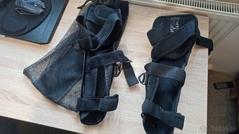 Kolenačky - chránič - 2