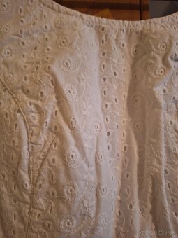 Saty s výšivkou v.38/40 f&f - 2