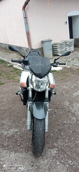 Suzuki GSR 600 - 2