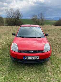 Ford Fiesta 1.3 51kw benzín - 2