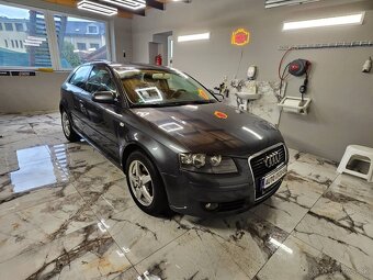 AUDI A3 1.6 FSI - 2