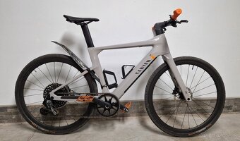 Canyon Roadlite: ON CF 9 LTD - 2